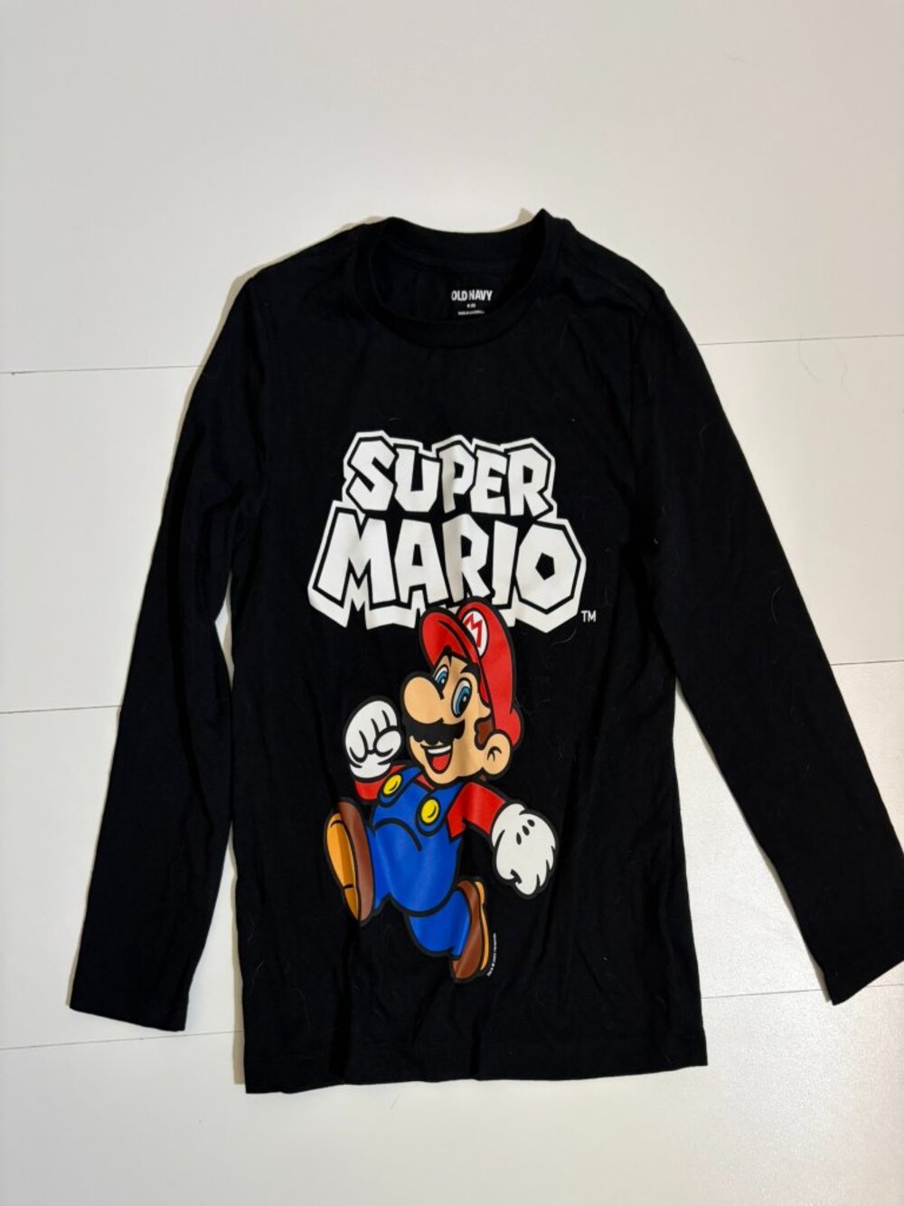 Boys Medium Super Mario Long-Sleeve Tee